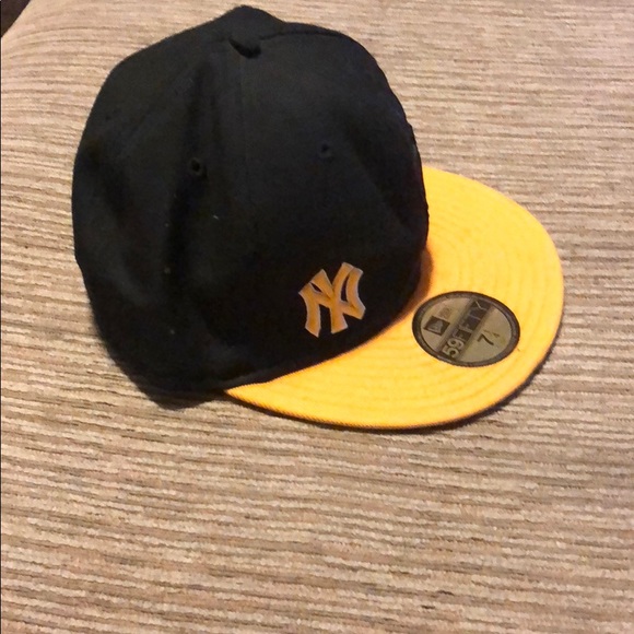 Hat - Picture 5 of 8